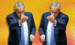 «Τσεκουράτος» για τον γάμο ομόφυλων ζευγαριών, «αρνάκι» για το Predator