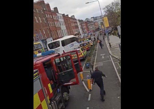 Σοκ στο Δουβλίνο: Επίθεση με μαχαίρι στο κέντρο της πόλης – Τουλάχιστον τρία παιδιά στο νοσοκομείο (Video)
