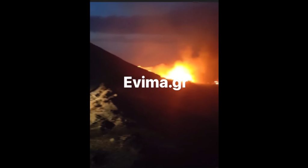 Ανεξέλεγκτη φωτιά στην Εύβοια: Καίγεται το Κάβο Ντόρο