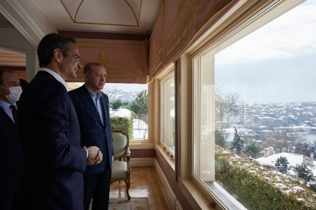 Η επίσκεψη Ερντογάν χωρίζει στα δύο τη Νέα Δημοκρατία
