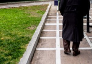 Μεσολόγγι: Χτύπησαν και λήστεψαν ηλικιωμένο ποδηλάτη