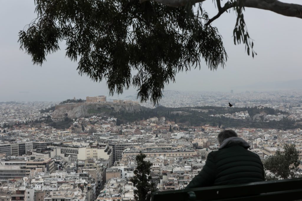 Καιρός: Νοτιάδες, ζέστη, αφρικανική σκόνη και έπειτα… νέα κακοκαιρία εξπρές (Video)