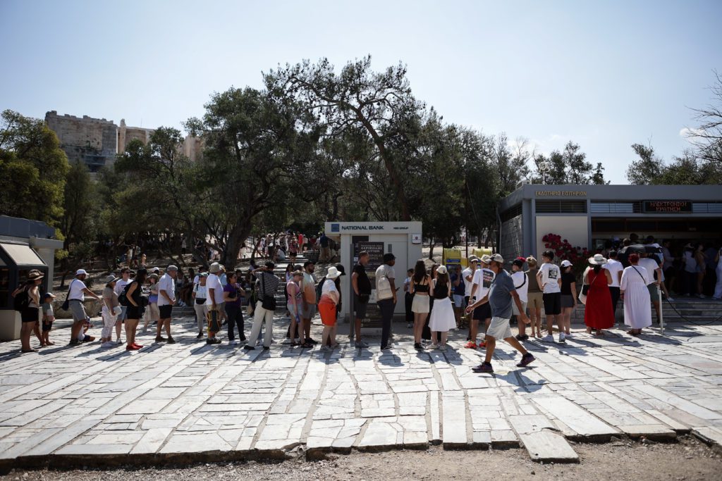 Ιδιωτικές εταιρείες στην Ακρόπολη