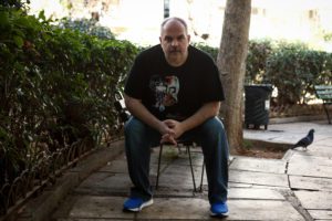 Γιώργος Τζαβάρας: «Τα παιδιά σκοτώνουν τον καθωσπρεπισμό»