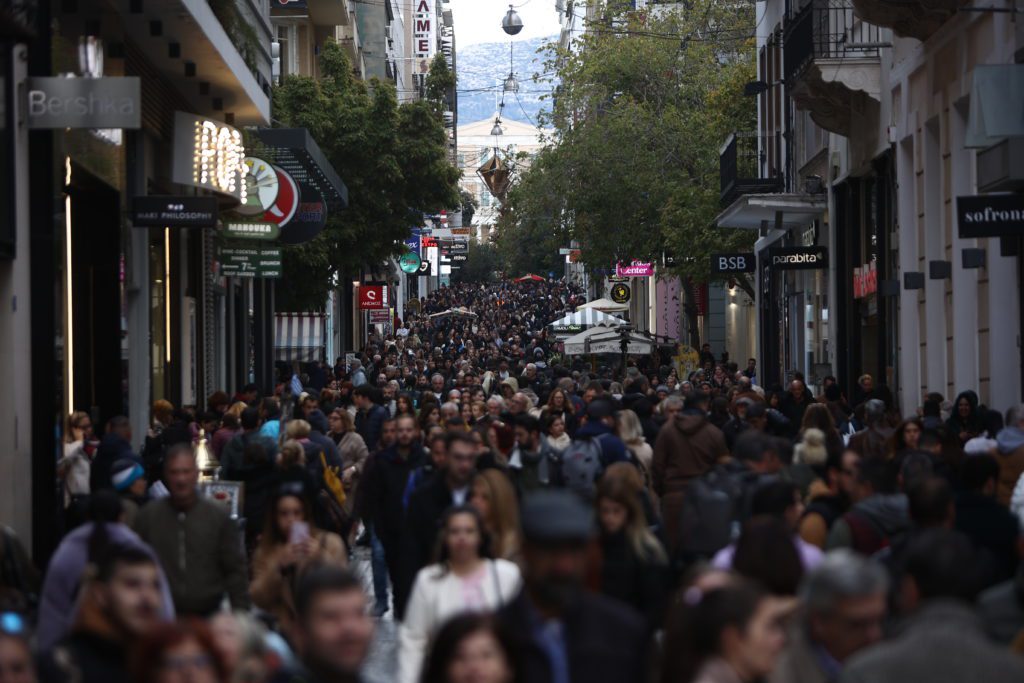 Εορταστικό ωράριο: Πώς θα λειτουργήσουν τα καταστήματα μέχρι την Πρωτοχρονιά