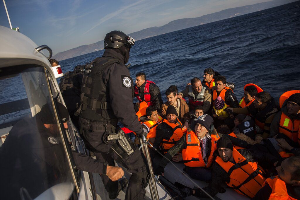 ΕΕ: Περιορίζεται ο ρόλος της Frontex στην Ελλάδα – Υπερψήφισε την αποχώρησή της το ΕΛΚ, αδράνεια από ΝΔ