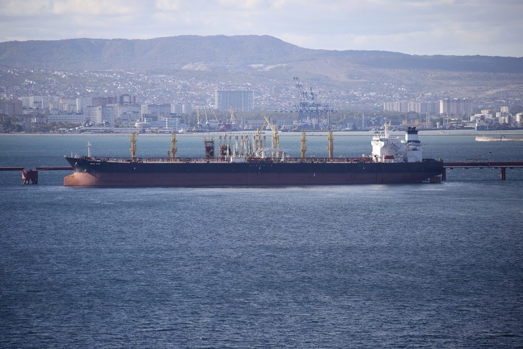 Λάβρα τα διεθνή Μέσα κατά Ελλήνων εφοπλιστών για το εμπόριο ρωσικού πετρελαίου