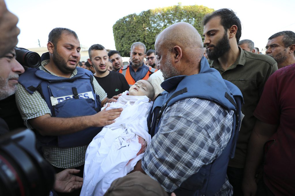 Γάζα: Τραυματίστηκε ο επικεφαλής δημοσιογράφος του Al Jazeera (Video)