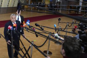 Ο Ορμπάν προκαλεί την Ουκρανία: «Μία από τις πιο διεφθαρμένες χώρες»
