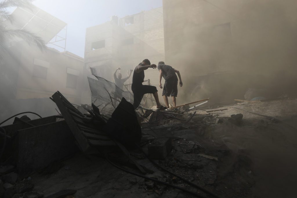 Γάζα: Στην «καρδιά» της Χαν Γιουνίς ο ισραηλινός στρατός – Ξεπέρασαν τους 16.000 οι νεκροί