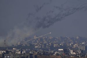 Το Ισραήλ και η Χεζμπολάχ ανταλλάσσουν πυρά για δεύτερη ημέρα μετά την κατάρρευση της εκεχειρίας Ισραήλ-Χαμάς