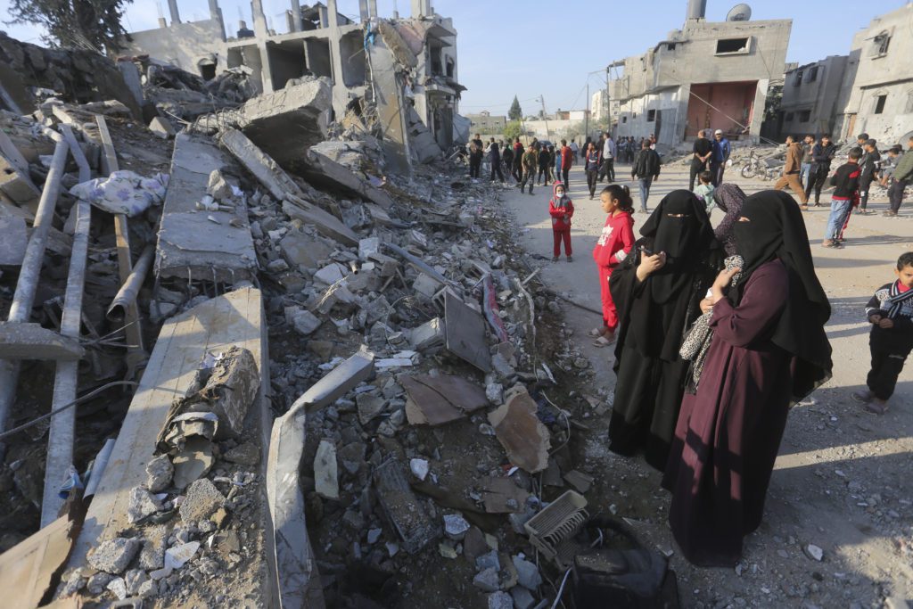 Περίπου 18.000 Παλαιστίνιοι νεκροί και 49.500 τραυματίες από τις επιθέσεις των Ισραηλινών στην Γάζα