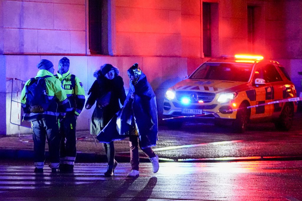 Πράγα: Δεν υπάρχουν Ελληνες μεταξύ των θυμάτων ενημερώνει η ελληνική πρεσβεία