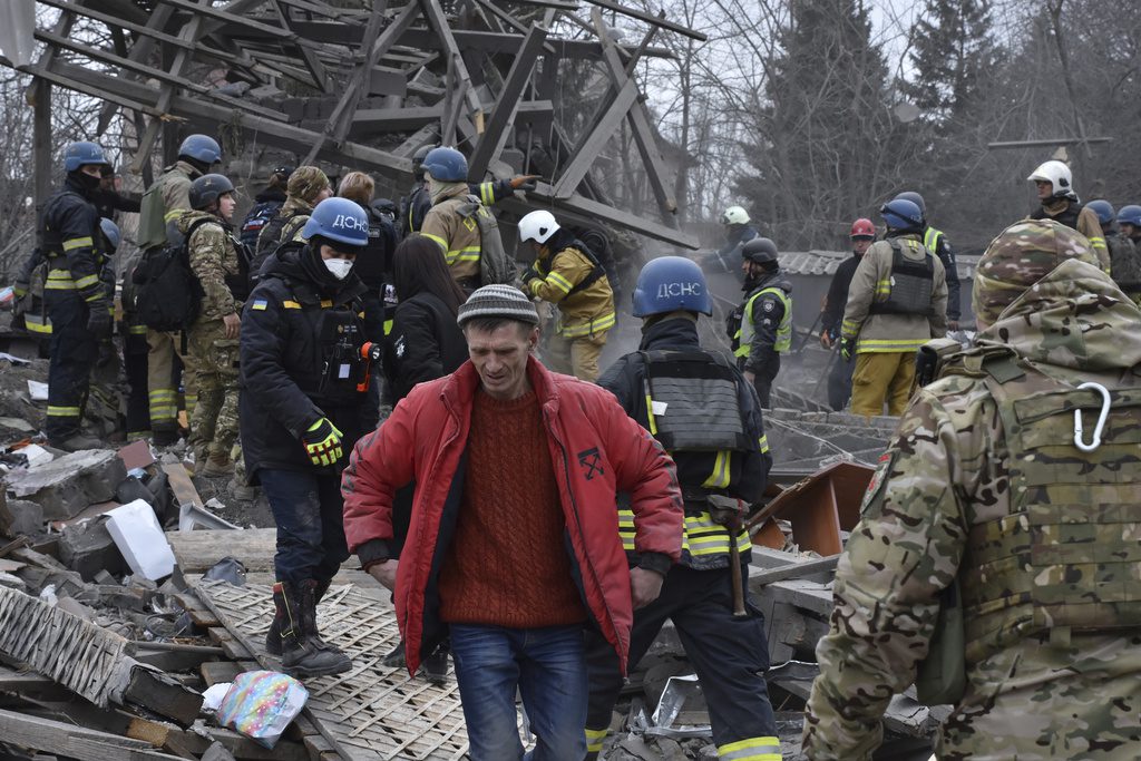 Ουκρανία: Μπαράζ πυραυλικών επιθέσεων από Ρωσία – Τουλάχιστον 31 οι νεκροί