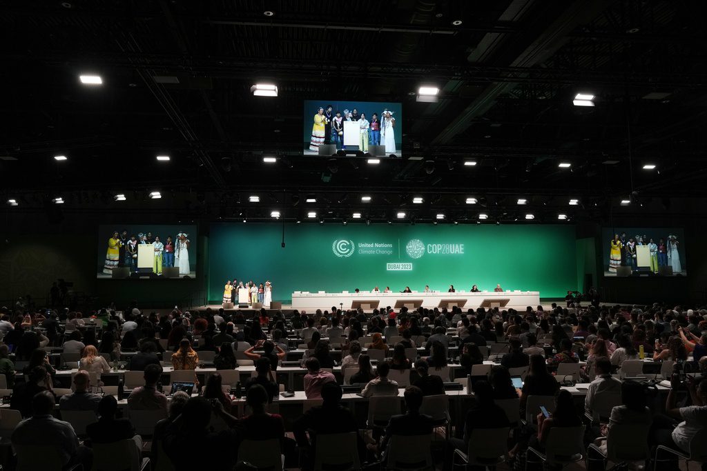 COP28: Το προσχέδιο ψηφίσματος δεν αναφέρει ρητά τη σταδιακή κατάργηση των ορυκτών καυσίμων
