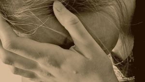 Έμφυλη βία: «Υπέμεινα τη βία γιατί δεν είχα καμία στήριξη»