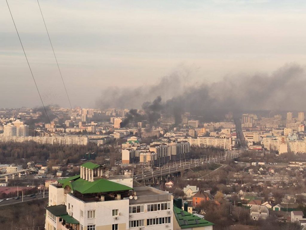 Ουκρανία: Στους 30 ανήλθαν οι νεκροί από ρωσικούς πυραύλους – Δύο παιδιά νεκρά από ουκρανικό πλήγμα στο Μπέλγκοροντ