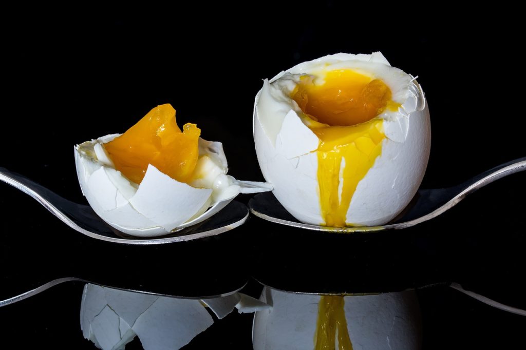 Τι είναι η λευκή μεμβράνη γύρω από το ασπράδι του βραστού αυγού;