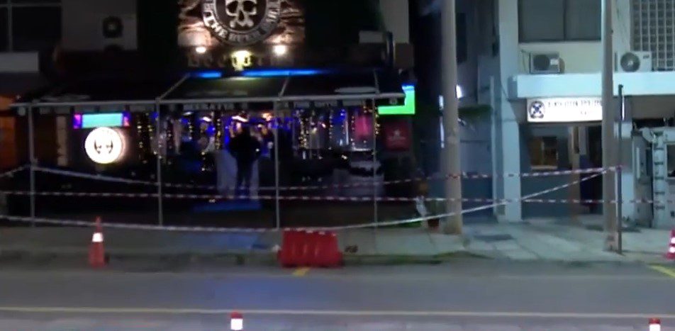 Θεσσαλονίκη: Νεκρός 32χρονος αστυνομικός – Μαχαιρώθηκε σε μπαρ από θαμώνα (Video)