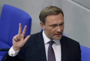 Γερμανία: Ο Λίντνερ υπερασπίζεται το συνταγματικό φρένο στον προϋπολογισμό του 2024