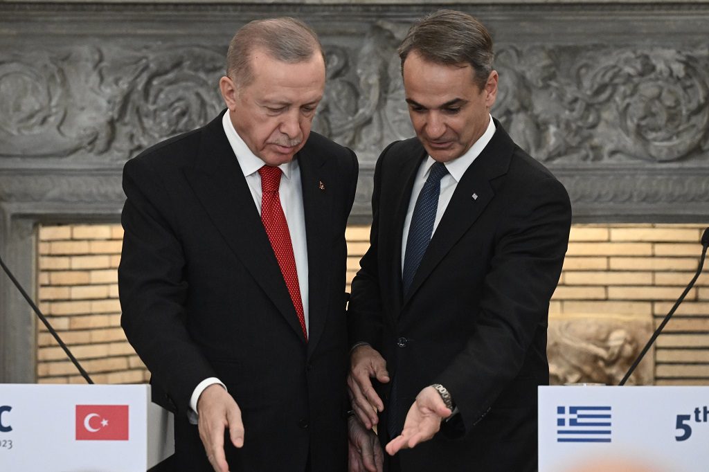 Συνάντηση Μητσοτάκη- Ερντογάν: Συνεργασία, προκλήσεις και «ένταση» για τα περί «τουρκικής μειονότητας» στη Θράκη