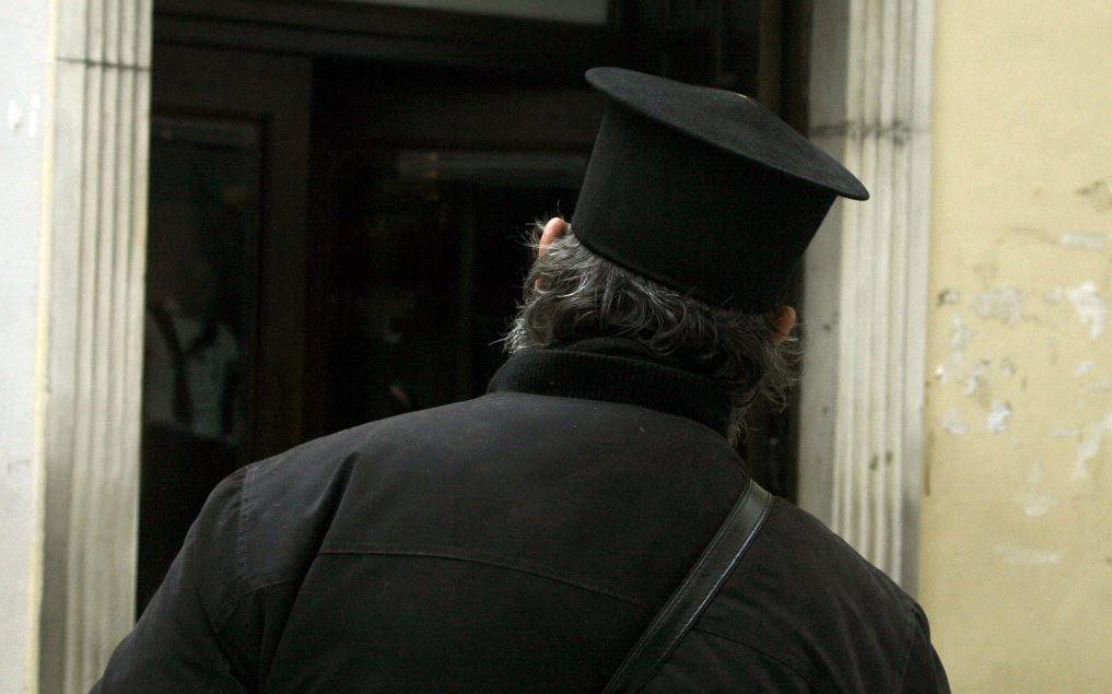 Σάλος στην Κρήτη: 43χρονος έγγαμος ιερέας ζήτησε από την ερωμένη του να ρίξει το παιδί που περιμένει