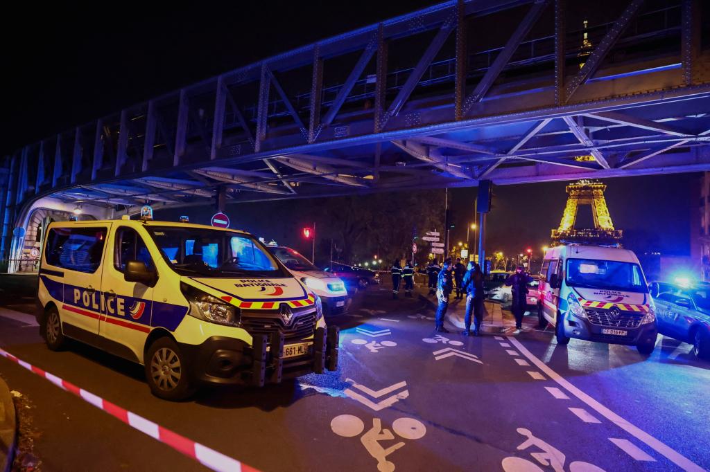 Γαλλία: Ενας νεκρός και 2 τραυματίες στην αιματηρή επίθεση στο κέντρο του Παρισιού