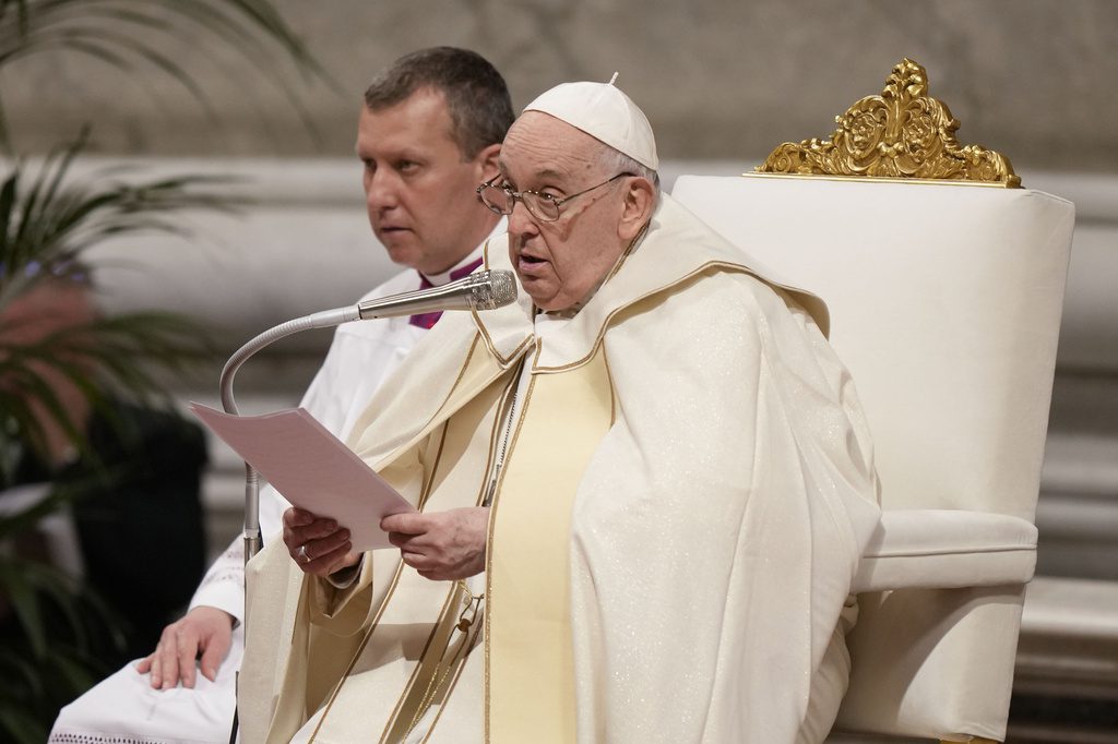 Βατικανό: «Οι ιερείς μπορούν να ευλογούν τα ομόφυλα ζευγάρια» αποφάσισε ο πάπας Φραγκίσκος
