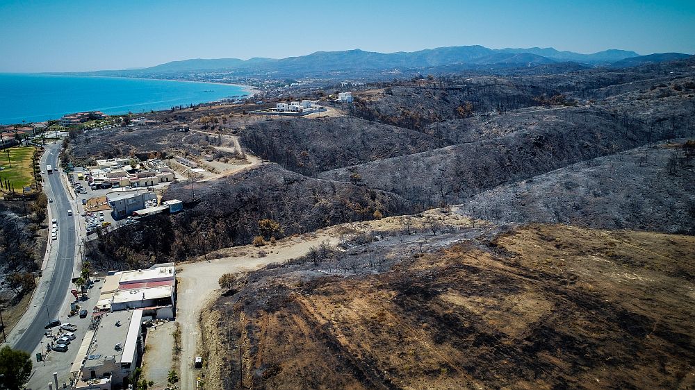 Πυρκαγιές Ρόδος: Εμπόδια με το «καλημέρα» στην εισαγγελική έρευνα από την Πυροσβεστική – Ζητούν εξαίρεση Γκουρμπάτση