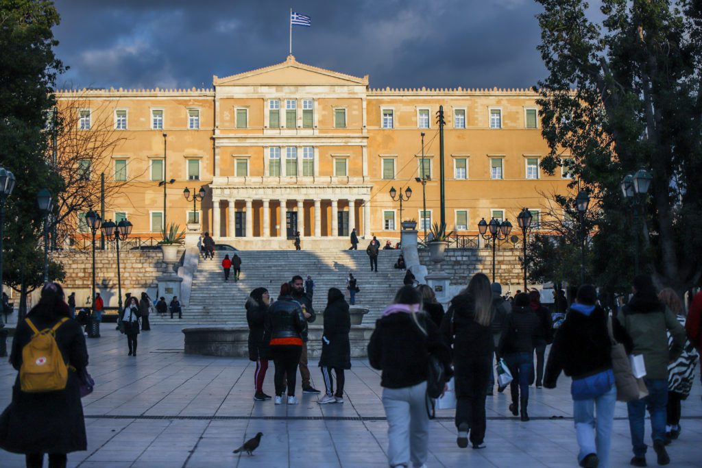 Εκτίμηση ΕΛΣΤΑΤ: Νέα μείωση του πληθυσμού της Ελλάδας κατά 47.645 άτομα μέσα σε ένα χρόνο