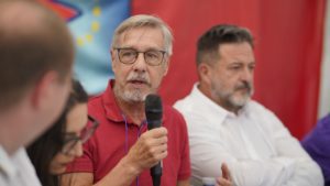 Euractiv: «Πυρά» από τον πρόεδρο του ΚΕΑ για τις διασπάσεις στην Αριστερά &#8211; Αιχμές για τους αποχωρήσαντες από τον ΣΥΡΙΖΑ