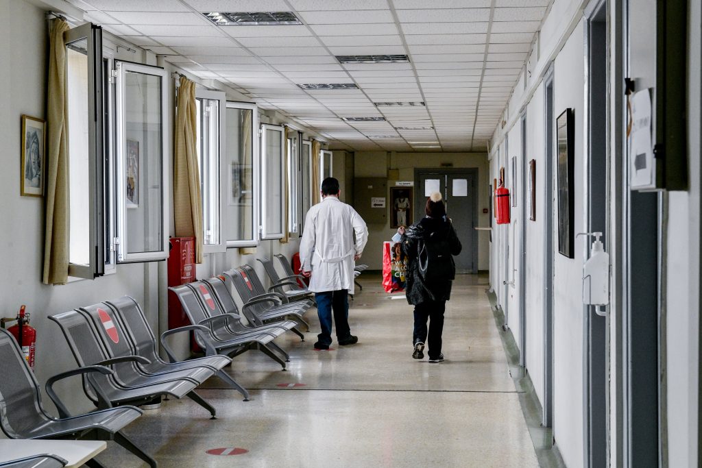 Ντόμινο κατάρρευσης στο ΕΣΥ: Στα πρόθυρα διάλυσης και το νοσοκομείου Αιγίου