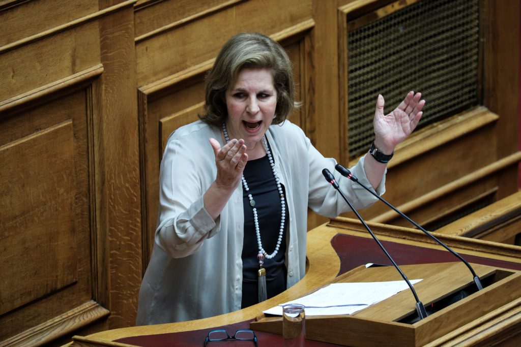 Εύη Χριστοφιλοπούλου: Προσχώρησε στη ΝΔ η πρώην υπουργός του ΠΑΣΟΚ