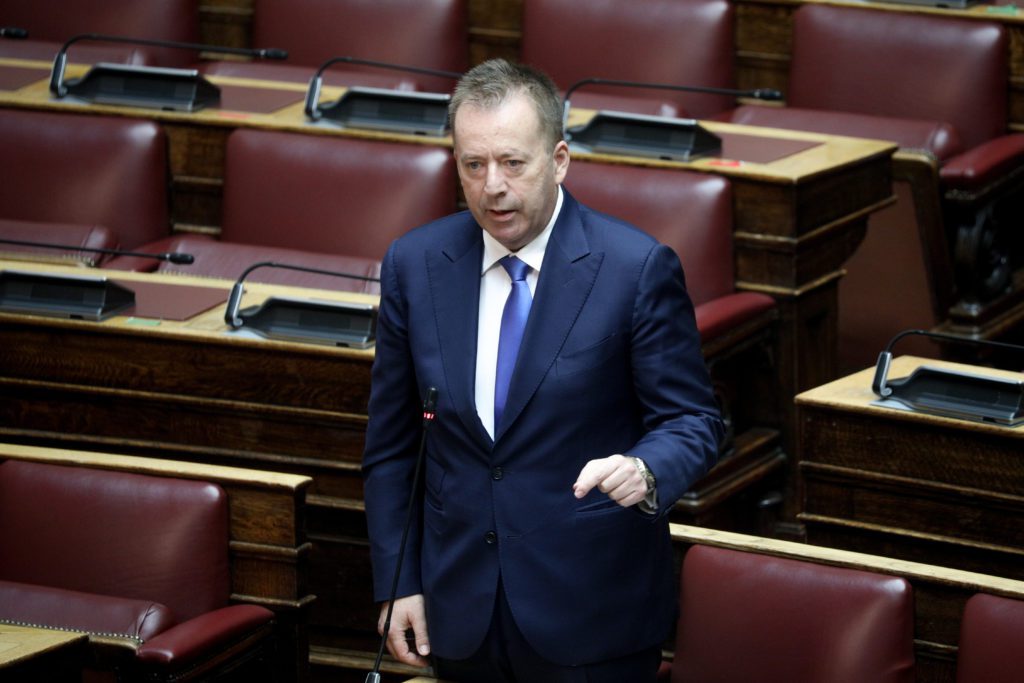 Κόκκαλης σε Πιερρακάκη:  Σοβαρές παραλείψεις στην ένταξη μαθητών Ρομά στη σχολική κοινότητα του Δήμου Φαρσάλων