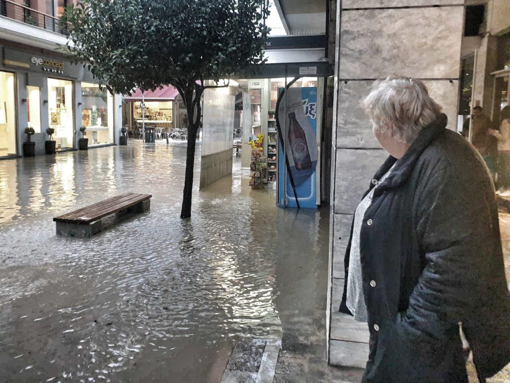 Αντιπλημμυρικός συναγερμός: Σε Κατάσταση Ειδικής Κινητοποίησης τέσσερις δήμοι της Αττικής