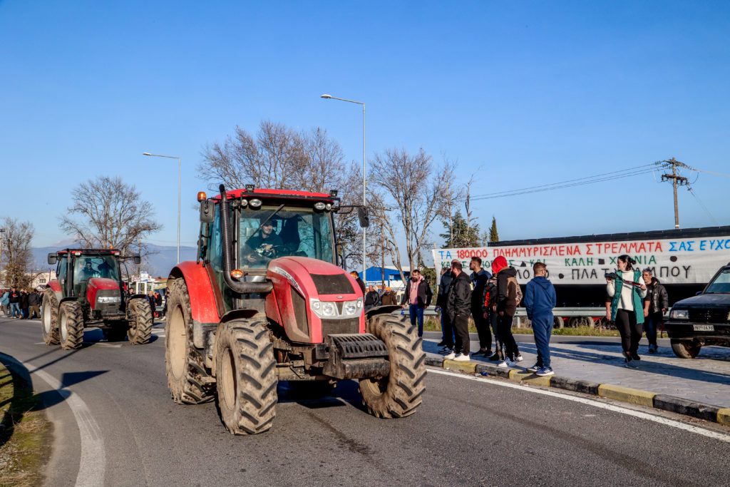 Συνεχίζουν τις κινητοποιήσεις οι αγρότες – Βγαίνουν τα τρακτέρ στα Γρεβενά