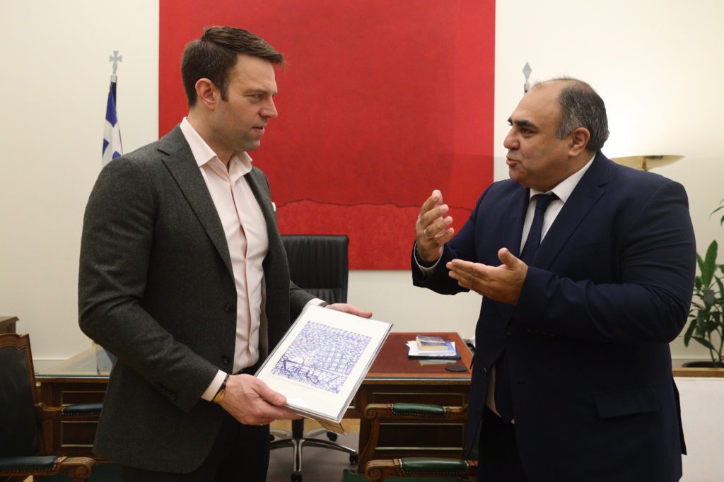 Στέφανος Κασσελάκης: Συναντά στη Βουλή τους πρέσβεις της Κύπρου, της Γαλλίας και της Παλαιστίνης