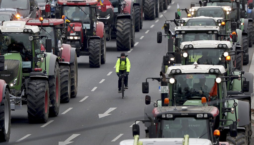 Ο Ελον Μασκ στηρίζει τη διαμαρτυρία των αγροτών στη Γερμανία