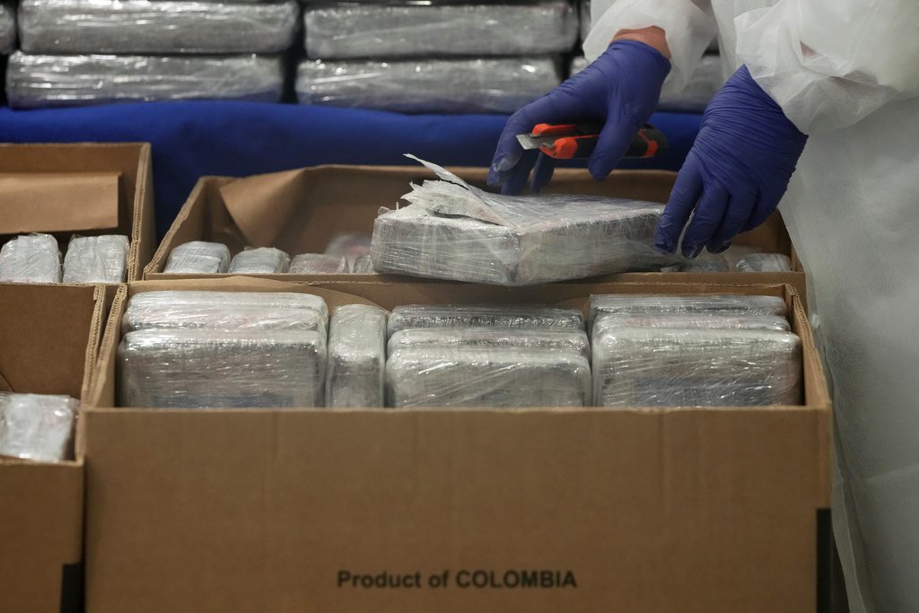 Κολομβία: Διακινούσαν 5 τόνους κοκαΐνης κάθε μήνα – Πάνω από 2 δισ. δολάρια τα έσοδα της συμμορίας «Los Curva»