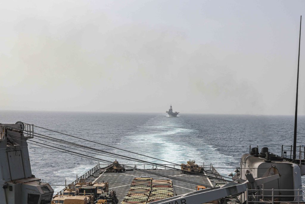 Ερυθρά Θάλασσα: Οι ΗΠΑ κατέρριψαν πύραυλο από την Υεμένη -«Στόχευε αντιτορπιλικό»