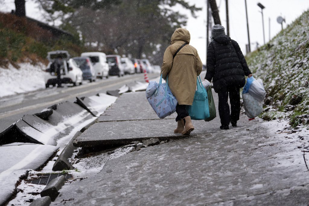 Ιαπωνία: Ανεβαίνει ο αριθμός των νεκρών και των αγνοούμενων – Μάχη με τον χρόνο και την φύση