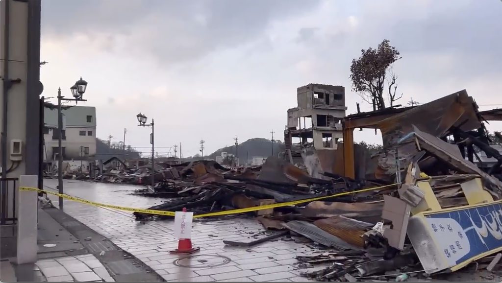 Ιαπωνία: Ξεπέρασαν τους 200 οι νεκροί από τον φονικό σεισμό – Εκατοντάδες οι αγνοούμενοι