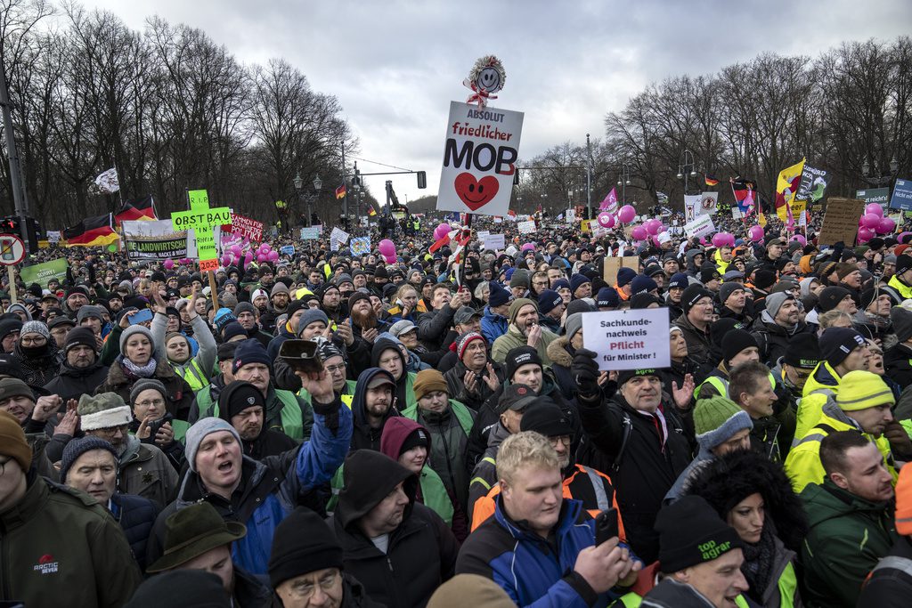 Γερμανία: Η άνοδος της Ακροδεξιάς ξυπνάει το αντιφασιστικό κίνημα