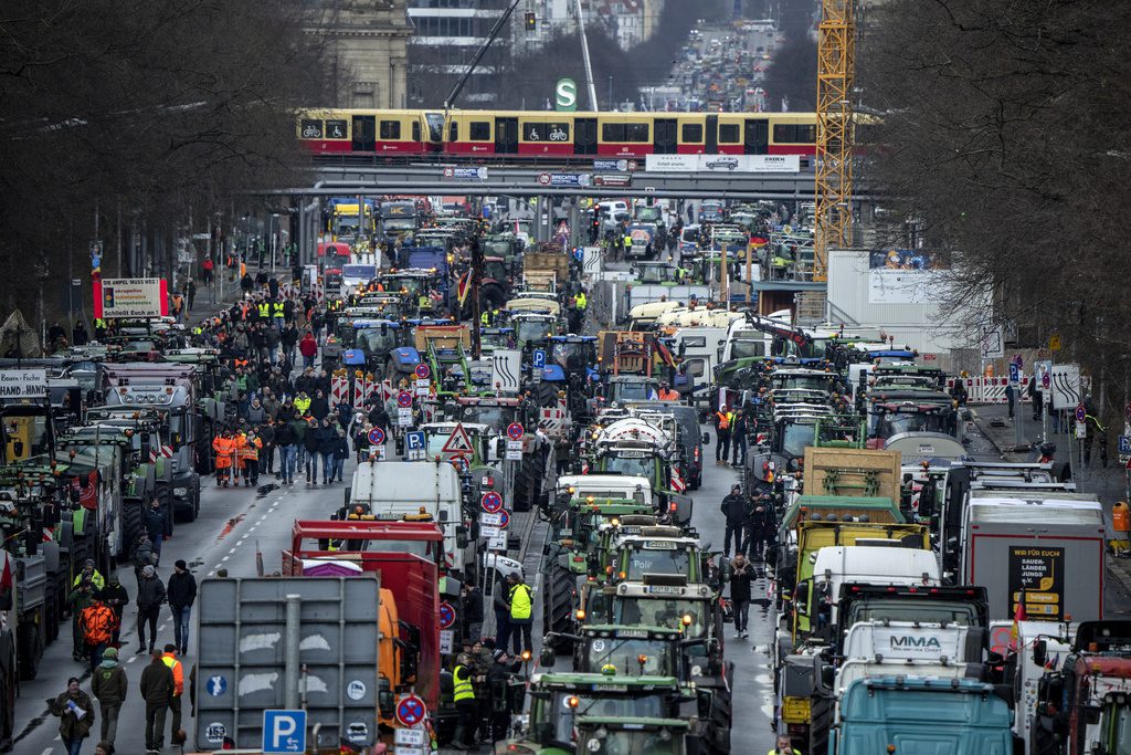 Γερμανία: Μπλόκα αγροτών μέσα στο Βερολίνο – «Δεν υπάρχουν χρήματα», λέει ο υπουργός Οικονομικών
