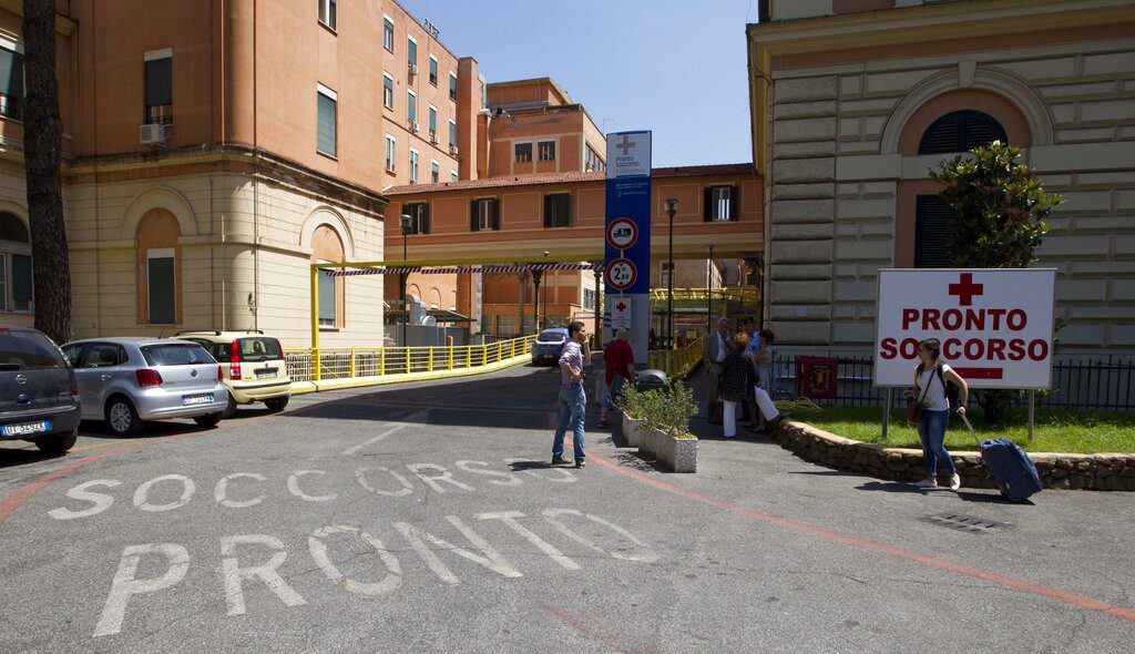 Ιταλία: Σε κατάσταση πολιορκίας τα νοσοκομεία λόγω γρίπης και κορονοϊού
