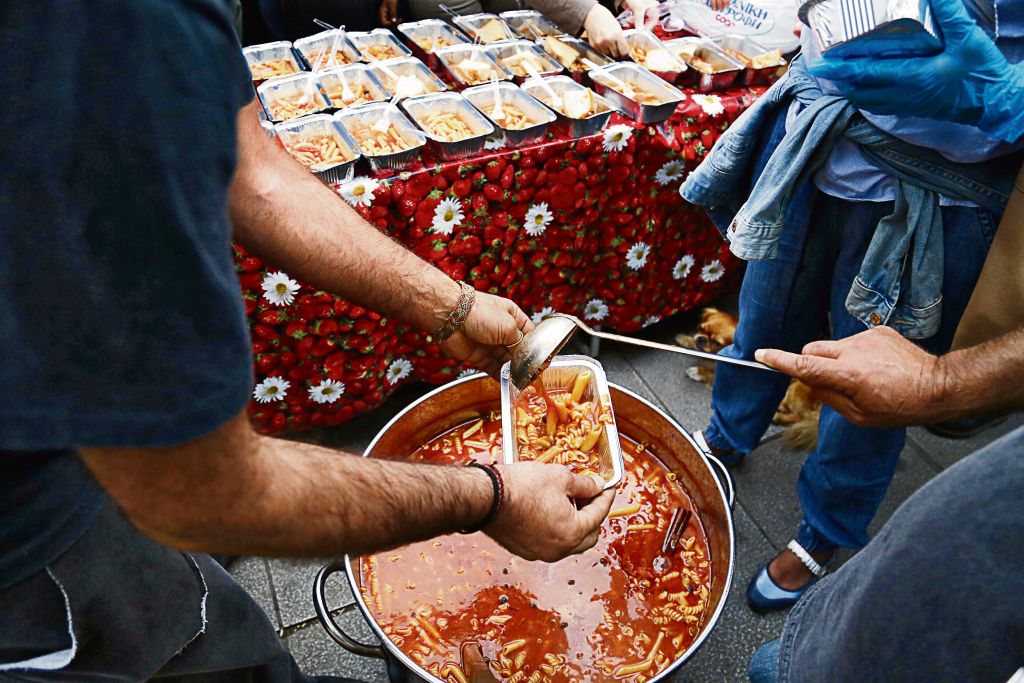 Ο Άλλος Άνθρωπος σώζει από την πείνα και όχι το «καλάθι του νοικοκυριού»