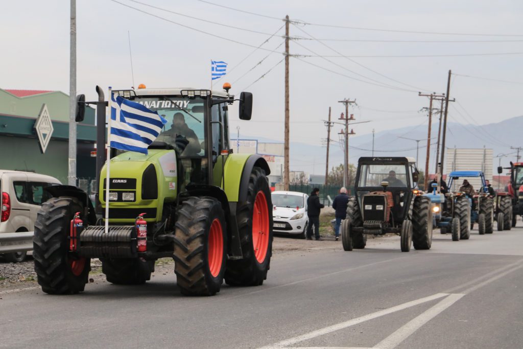 Τρέμουν στην κυβέρνηση μήπως οι Ελληνες αγρότες αντιδράσουν όπως οι Γερμανοί – Ο φόβος του Αυγενάκη