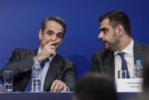 Σύγχυση Μαξίμου για το αίτημα σύγκλησης του Συμβουλίου Πολιτικών Αρχηγών &#8211; «Υπάρχει τακτικότατη ενημέρωση»