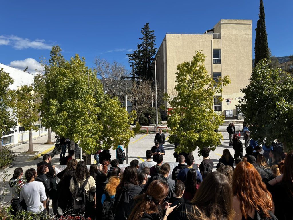 Ζωγράφου: Έστειλαν τα ΜΑΤ στην Πρυτανεία του ΕΜΠ (Photos – Videos)