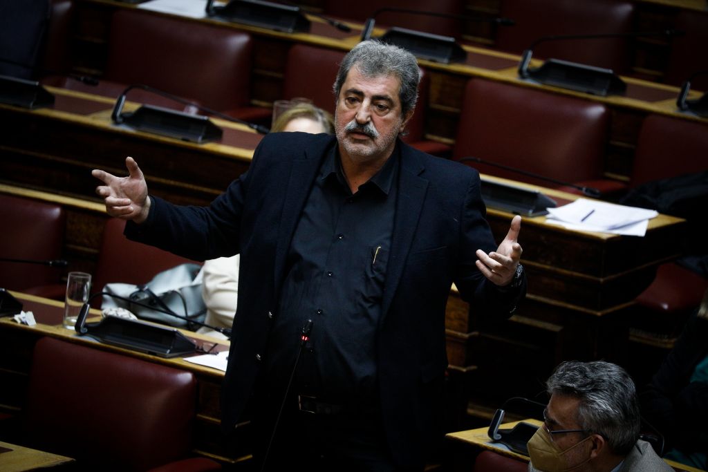 Θα απέχει ο Π. Πολάκης από την ψηφοφορία για τα ομόφυλα ζευγάρια – «Συνέπειες» έχει προαναγγείλει ο Κασσελάκης